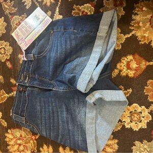 Blue Spice Blue Jeans Classic Medium-Dark Wash